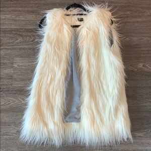Shaggy faux fur Topshop vest
